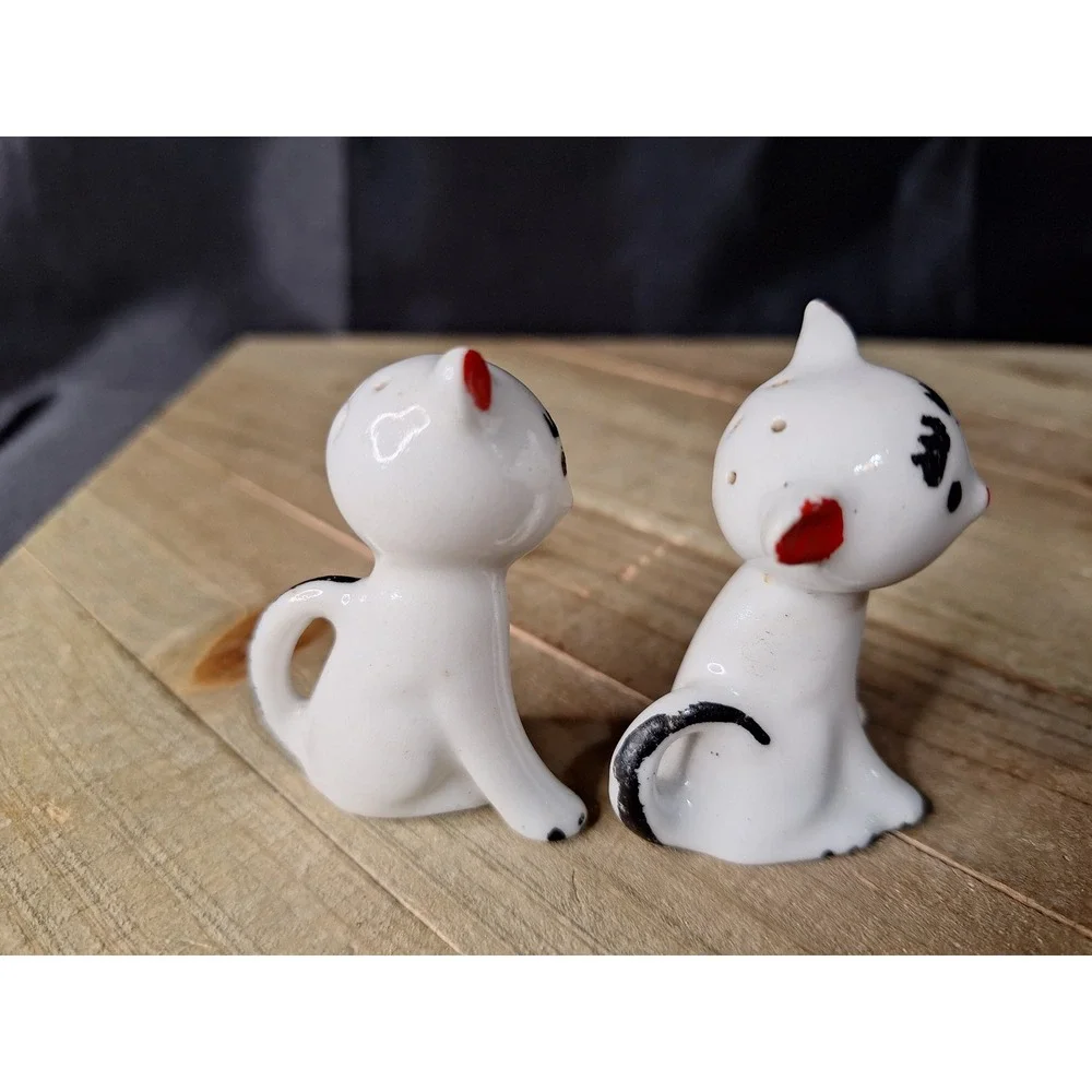 Vintage Ceramic Cat Salt and Pepper Shakers White Red Black Mid Century Kitsch